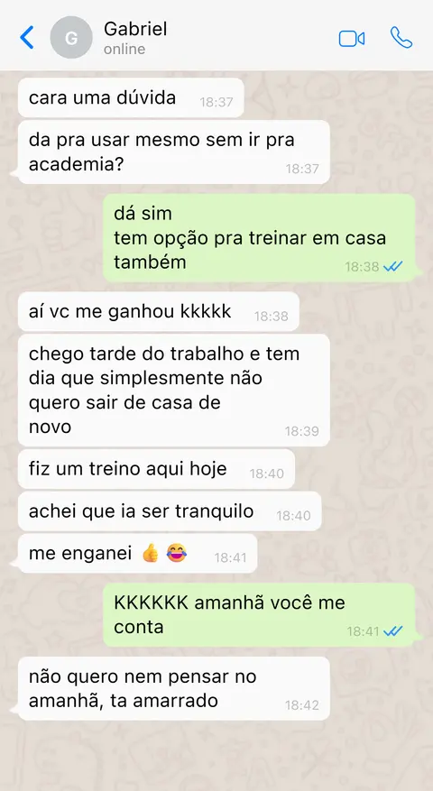 Conversa no WhatsApp: aluno usa o treino em casa nos dias que não vai à academia